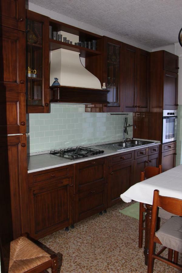 Casa Di Gianni Apartment Primaluna ภายนอก รูปภาพ