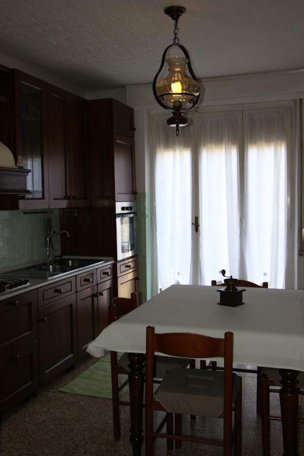 Casa Di Gianni Apartment Primaluna ภายนอก รูปภาพ